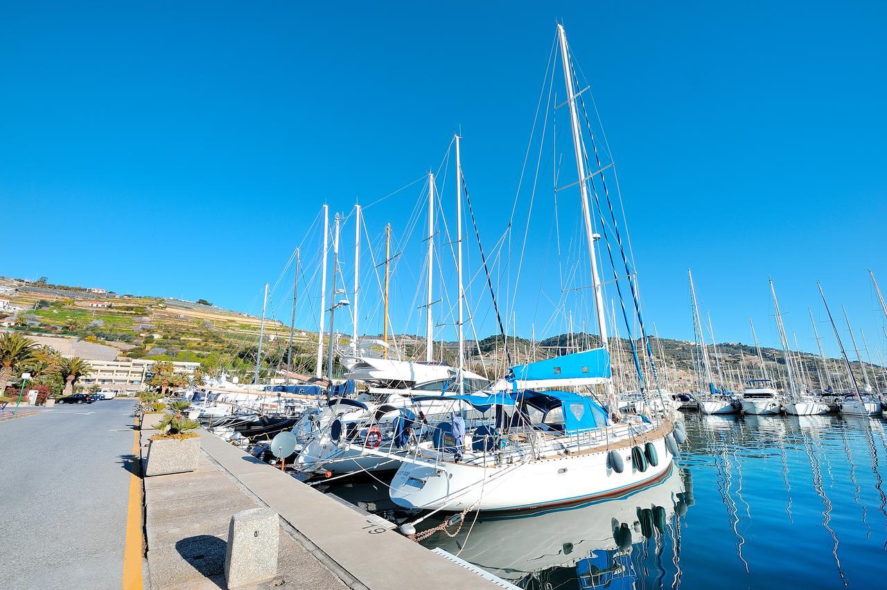 Ferienwohnung Silvia Degli Aregai Santo Stefano al Mare Exterior foto