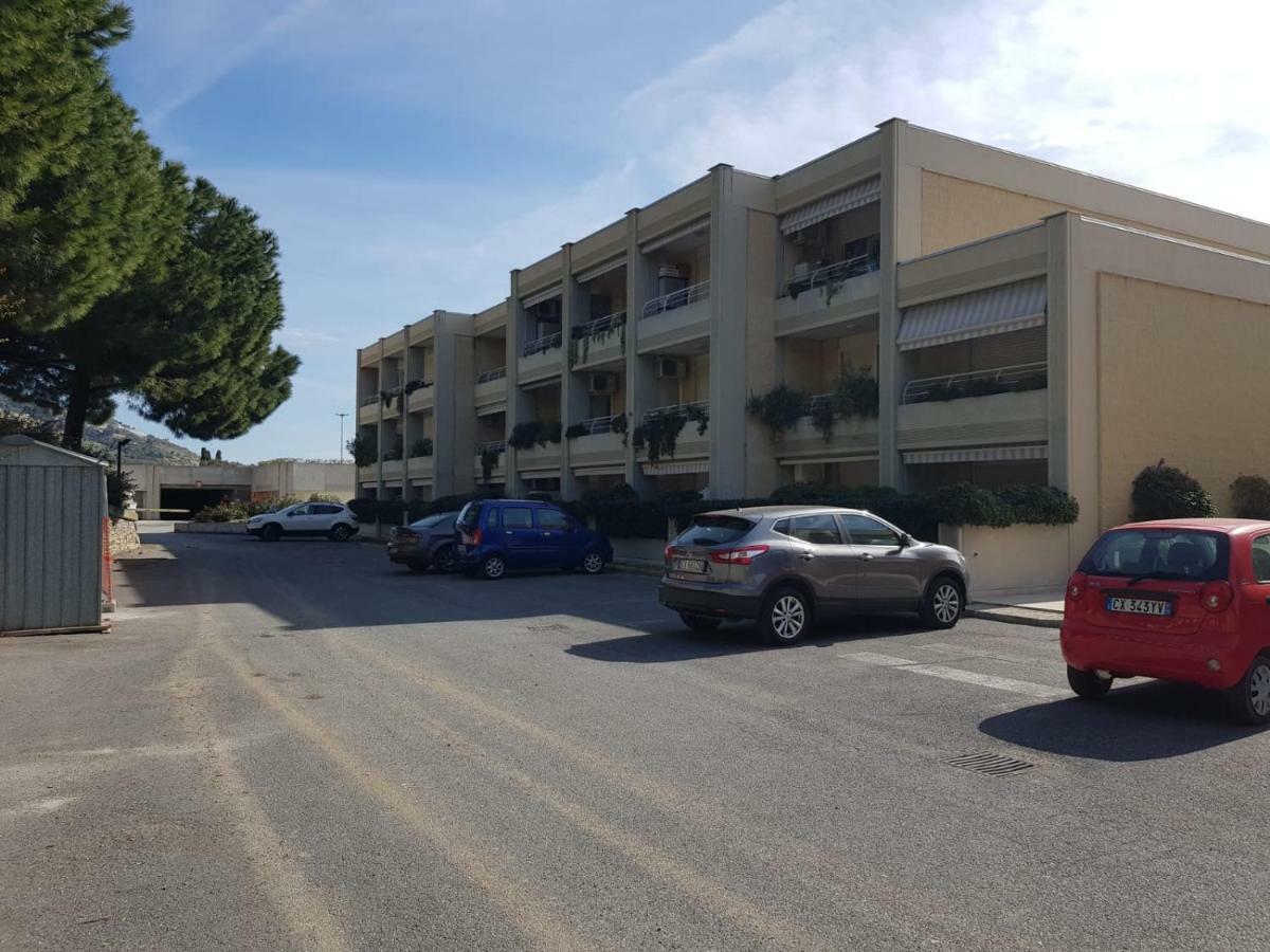 Ferienwohnung Silvia Degli Aregai Santo Stefano al Mare Exterior foto